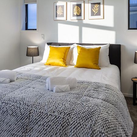 3 Bedroom 2 Bath Central City Крайстчърч Екстериор снимка